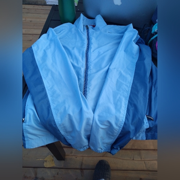 Ladies Blue Saucony Windbreaker Jacket, Size Small, Lightweight, Back Ve… - Picture 2 of 14